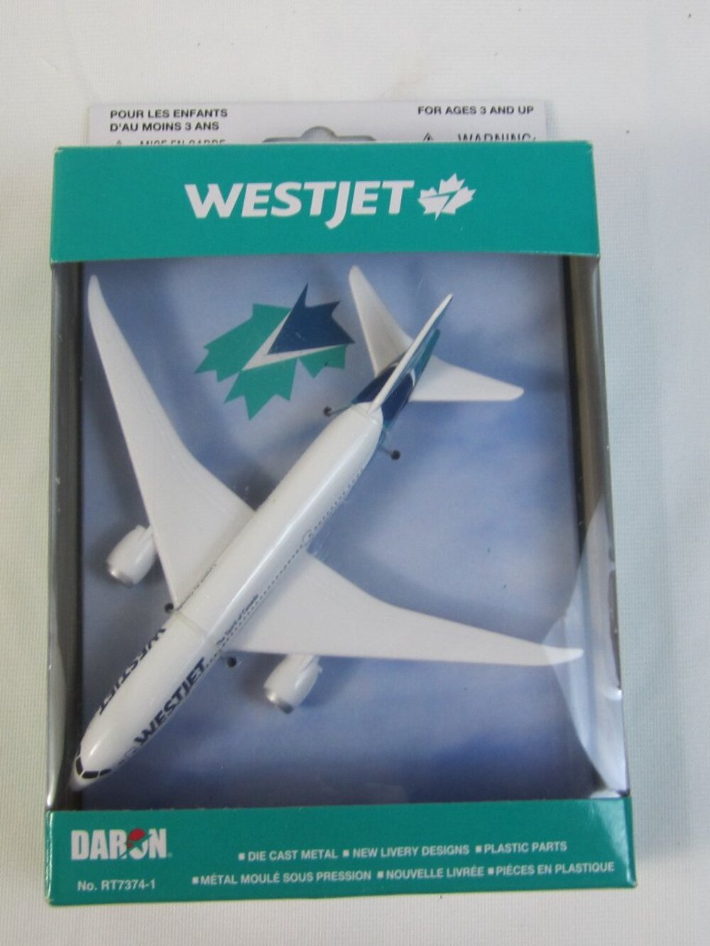 WestJet Canada Diecast Commercial Jet Airplane by Daron RT7374 - New(Open Box)